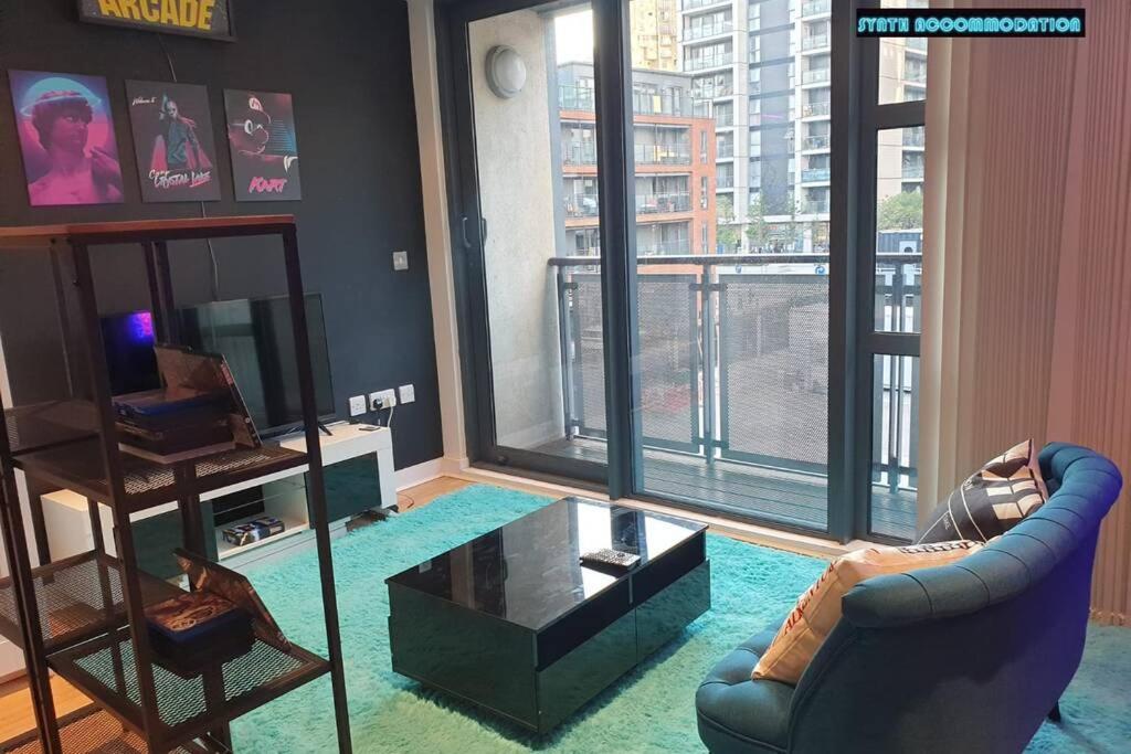 80S Retro 1Bed Studio Serviced Apartment Canary Wharf Perfect For Solo & Couple Travellers London Exterior photo